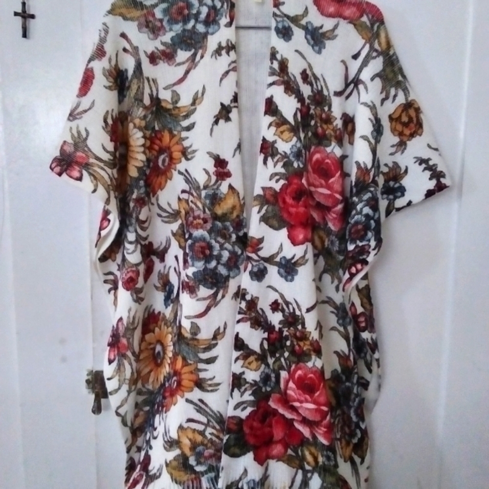 Anthropologie floral light sweater shawl